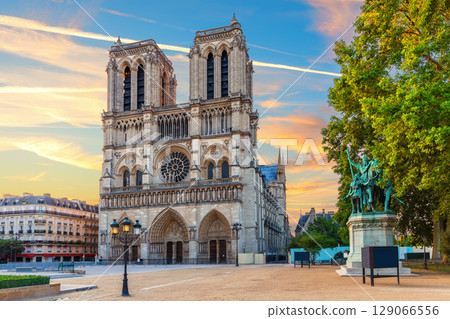 Famous Notre-Dame Cathedral, front view, Paris, France 129066556