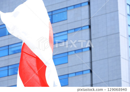 日本國旗在風中飄揚 129068940