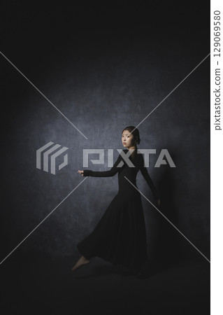 Dancer Portrait Dancer Portrait 129069580