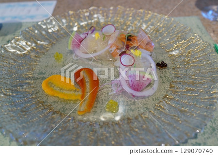 Teppanyaki course meal carpaccio material background 129070740