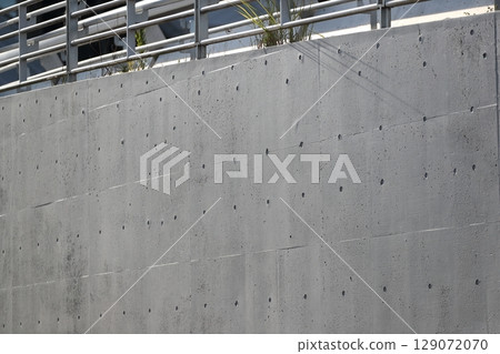 外露混凝土外牆 129072070