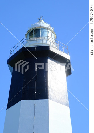 Noguchi Cape 129074873