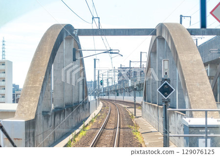 太子堂站與南仙台站之間，作為東北本線、仙台機場線高架軌道鋪設的一部分，安裝了PC Langer 129076125