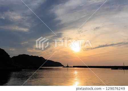 竹野溫泉附近的竹野川 129076249