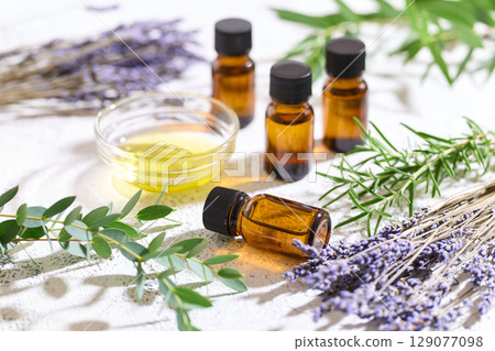 Aroma oils: Eucalyptus, rosemary, lavender 129077098