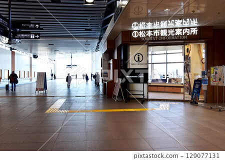 長野縣松本市觀光資訊中心及JR松本站東西聯絡通道 長野縣松本市觀光資訊中心及JR松本站東西聯絡通道 129077131