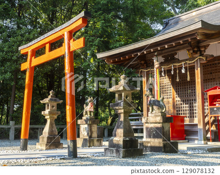 [HDR] 稻荷神社與守護狐狸 129078132