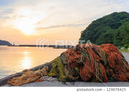 Takeno River and fishing nets 129078425