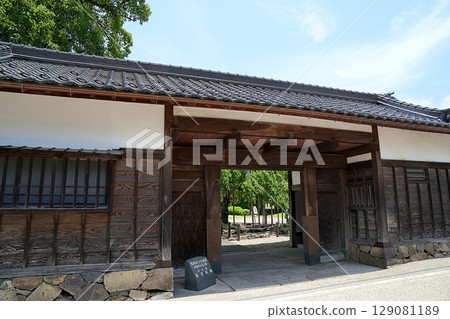 兵庫縣出石市長官邸門(初夏) 兵庫縣出石市長官邸門(初夏) 129081189