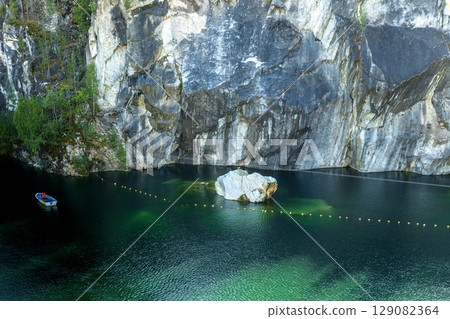 Landscape of the mountain park Ruskeala in the Republic of Karelia Landscape of the mountain park Ruskeala in the Republic of Karelia 129082364