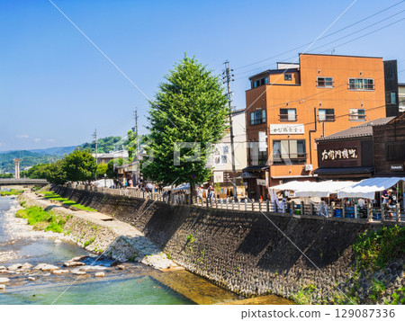 Summer in Hida Takayama: Miyagawa River and Miyagawa Morning Market 129087336