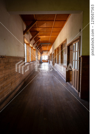 Elementary school corridor from the Showa era Elementary school corridor from the Showa era 129087563