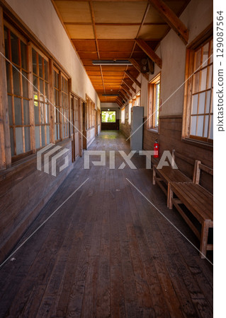Elementary school corridor from the Showa era Elementary school corridor from the Showa era 129087564