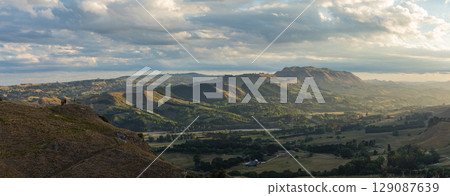 View from the top of Te Mata Peak in Hawke's Bay, New Zealand 129087639