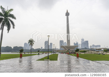 The National Monument is a 132m tower in the centre of Merdeka Square in Jakarta, Indonesia  129088385