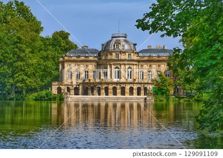 Majestic Castle Favorite Monrepos Majestic Castle Favorite Monrepos 129091109