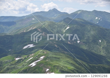 Asahi Mountain Range Itodake 129091288