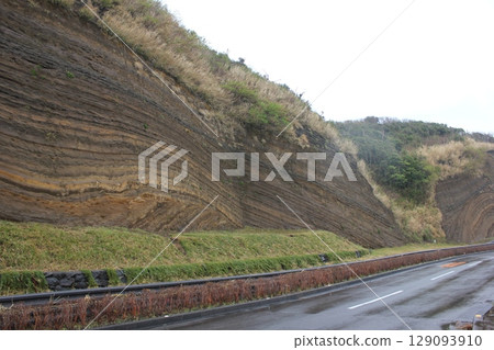 Strata - STRATUM - 129093910
