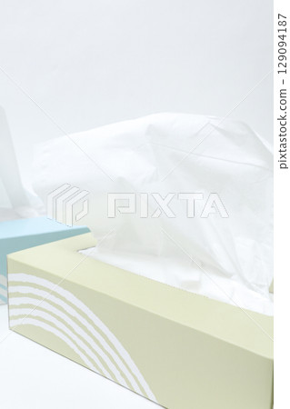 紙巾、盒裝紙巾、日常生活、日用品、鼻子、紙巾、日用品、日常用品、盒子、冷 129094187