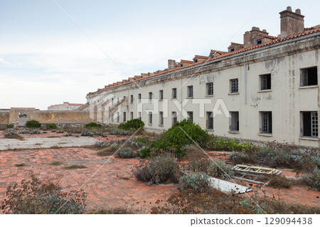 Abandoned Building With Overgrown Vegetation. Bonifacio, Corsica 129094438