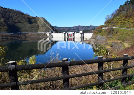 Kanawa River Dam的100個水壩湖泊 Kanawa River Dam的100個水壩湖泊 129101944