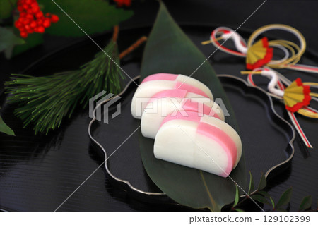 新年菜紅白魚糕 129102399