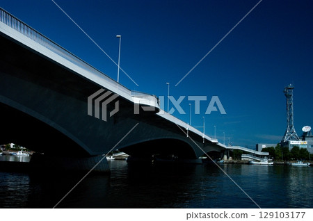 Yanagi Bridge Yanagi Bridge 129103177