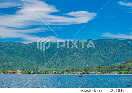 琵琶湖風景：從滋賀縣高島市海津大崎眺望 129103651