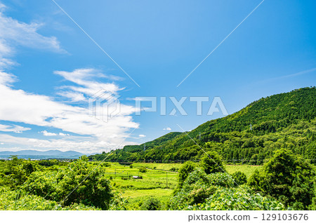 滋賀縣高島市牧野町的田園風光 129103676
