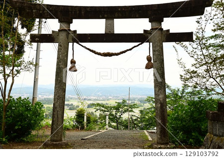 神佛合一的遺跡：圓滿寺觀音堂與八坂神社 129103792