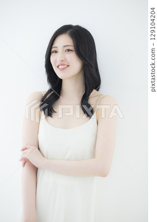 Beauty image of young women Beauty image of young women 129104204