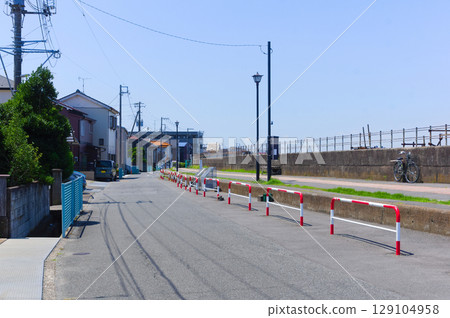 千葉縣市川市舊江戶川沿岸的道路,2025年7月 千葉縣市川市舊江戶川沿岸的道路,2025年7月 129104958