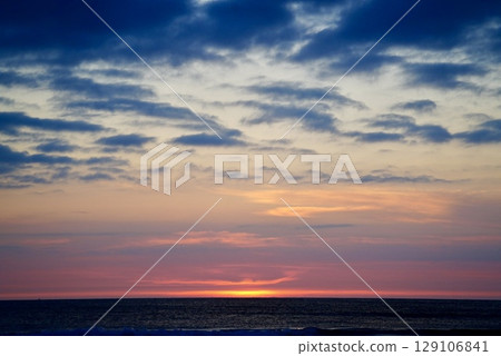 Beautiful coastal sunset at Chirihama Nagisa Driveway 129106841