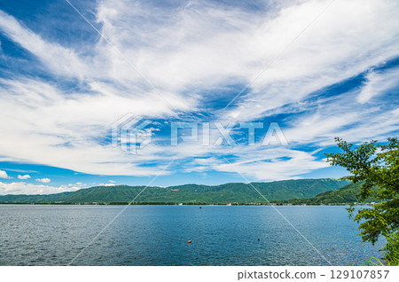 琵琶湖風景：從滋賀縣高島市海津大崎眺望 129107857