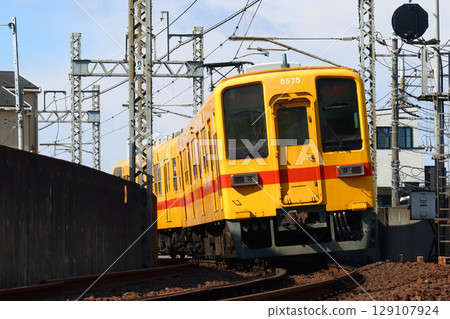 [TS]東武大師線8000系列車（復興漆黃色） 129107924