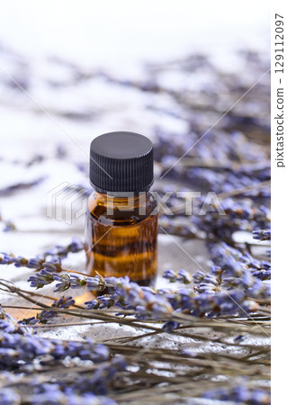 芳香油薰衣草 129112097