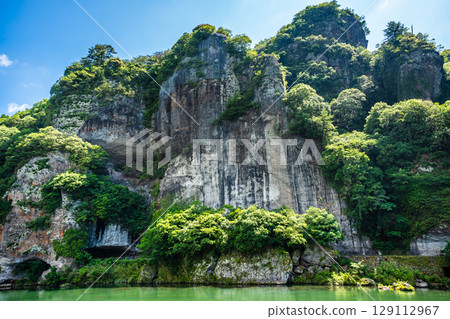 青之洞窟的新綠[大分縣中津市本山井] 129112967