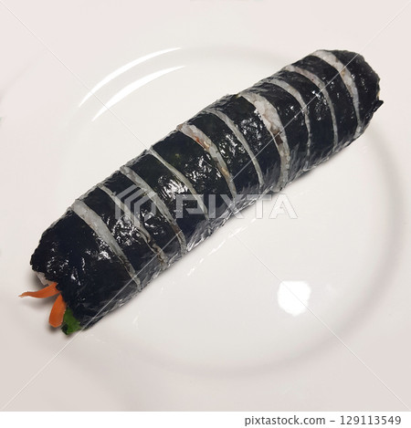 Classic Korean Gimbap Rolls with Various Fillings 129113549