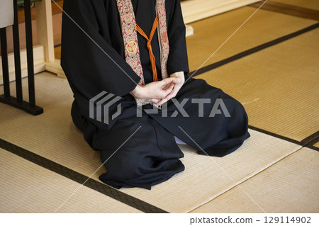 Listen to a valuable sermon at the temple 129114902