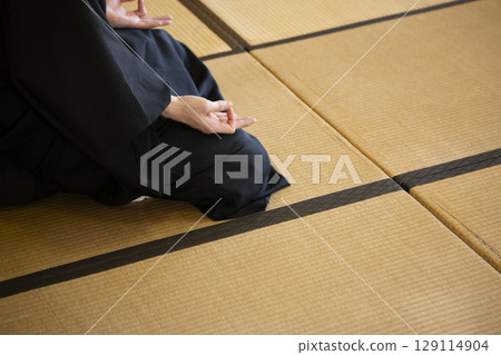 Listen to a valuable sermon at the temple Listen to a valuable sermon at the temple 129114904