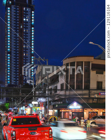活力菲律賓－繁華的馬尼拉（馬拉特）城市景觀的夜景（2025年5月） 129116164