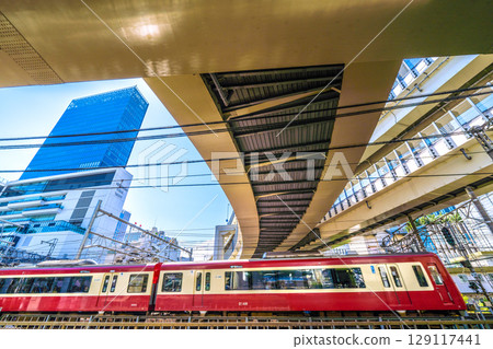 Yokohama cityscape in Japan View of Yokohama Station, JR Yokohama Tower, trains, etc. 129117441
