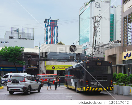 充滿活力的菲律賓 - 馬尼拉城市景觀 (Malate Ermita)（2025 年 5 月） 129117642