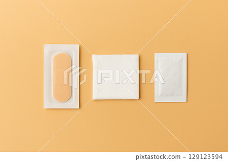 bandage, healthcare, bandaid 129123594