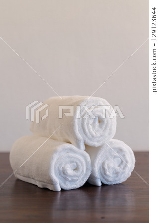 White face towel 129123644