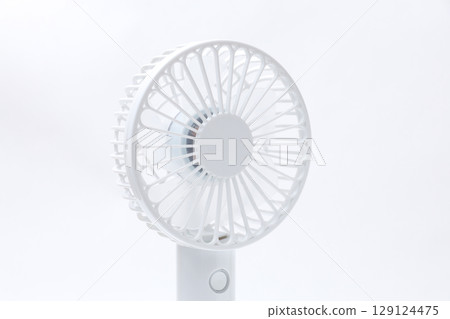 Handy fan, heatwave, heatstroke, handheld, home appliance, battery, daily necessities, heat, electric fan, cool air, electrical appliance, midsummer 129124475