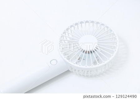 Handy fan, heatwave, heatstroke, handheld, home appliance, battery, daily necessities, heat, electric fan, cool air, electrical appliance, midsummer Handy fan, heatwave, heatstroke, handheld, home appliance, battery, daily necessities, heat, electric fan, cool air, electrical appliance, midsummer 129124490