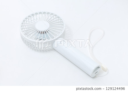 Handy fan, heatwave, heatstroke, handheld, home appliance, battery, daily necessities, heat, electric fan, cool air, electrical appliance, midsummer Handy fan, heatwave, heatstroke, handheld, home appliance, battery, daily necessities, heat, electric fan, cool air, electrical appliance, midsummer 129124496