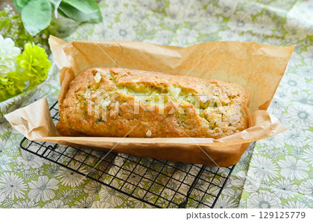 Zucchini and Lemon Pound Cake with Syrup Zucchini and Lemon Pound Cake with Syrup 129125779