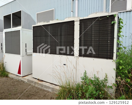 Outdoor unit of commercial air conditioner 129125912